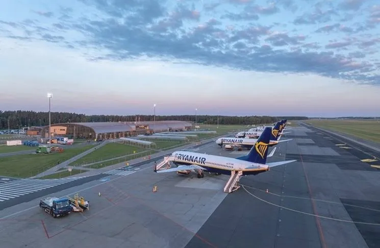 Co zrobić, jeśli bagaż podręczny jest za duży w Ryanair?