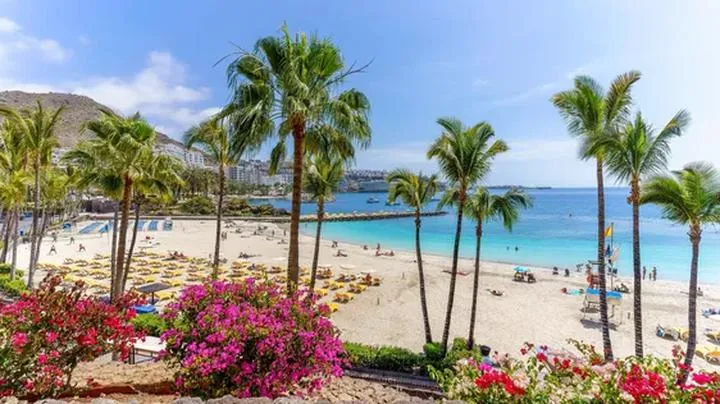 Jak długo trwa lot do Gran Canarii? Przewodnik dla podróżników