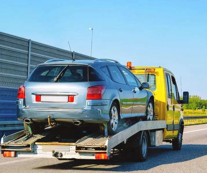 Jak skutecznie przewieźć niezarejestrowany samochód na własną rękę?
