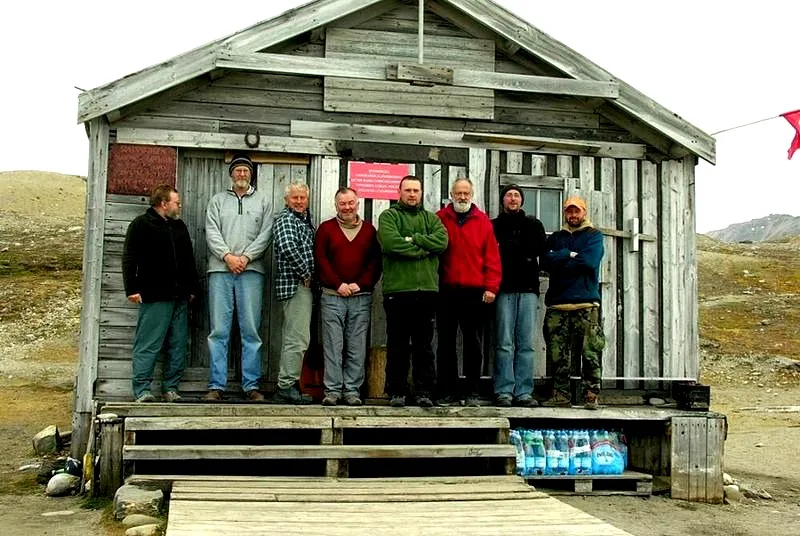 Kiedy najlepiej wybrać się na Spitsbergen? Przewodnik po idealnym czasie podróży