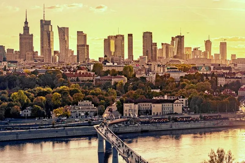 Odkryj najciekawsze atrakcje w Warszawie – co warto zobaczyć?