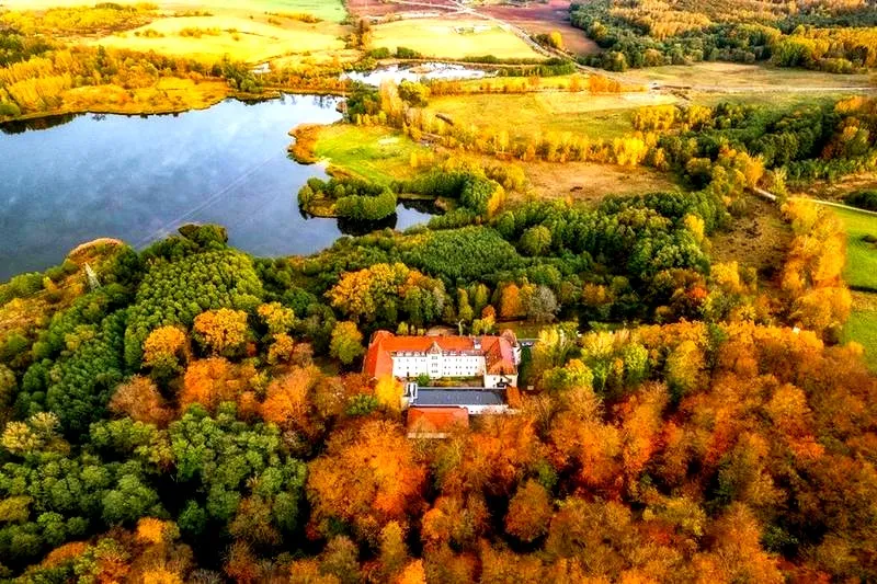 Przewodnik po możliwościach, jak dojechać do Połczyna-Zdroju