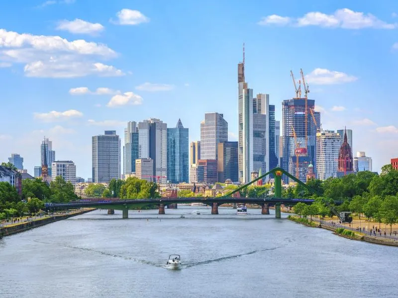 Czas lotu z Nowego Jorku do Frankfurtu