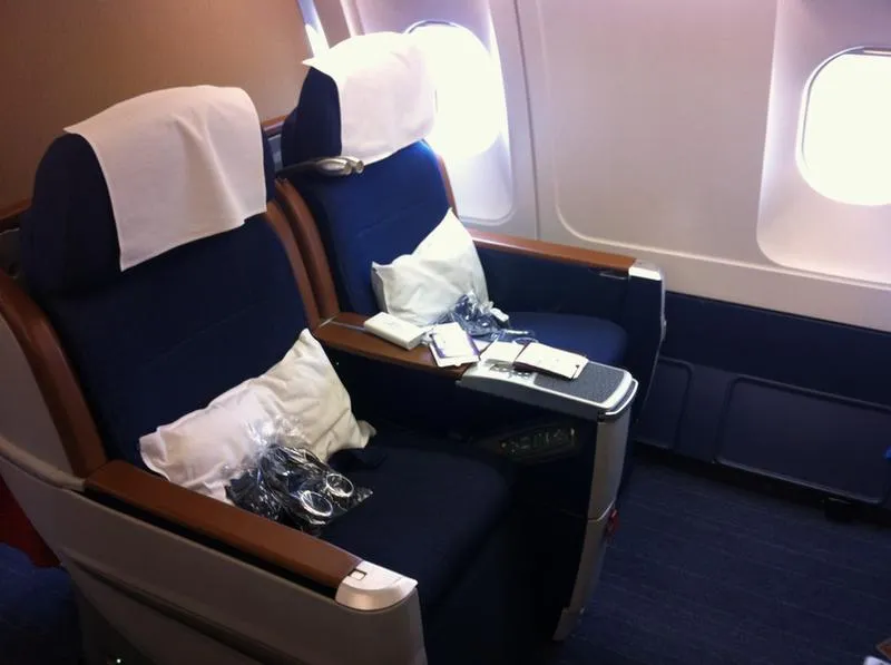 Najlepsze miesiące na loty