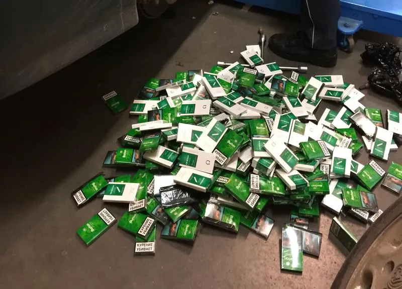 Przewożenie papierosów przez granicę